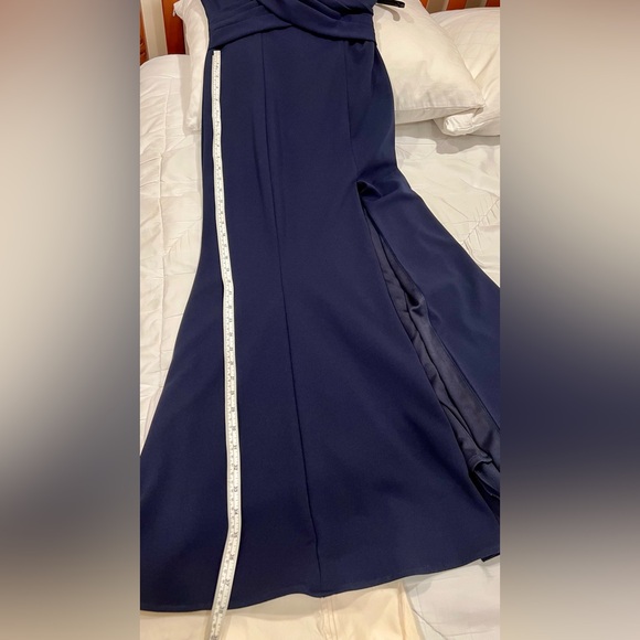 ✨XSCAPE Navy Blue Formal Dress Size 8. ALTERED! In very good condition - Picture 4 of 5